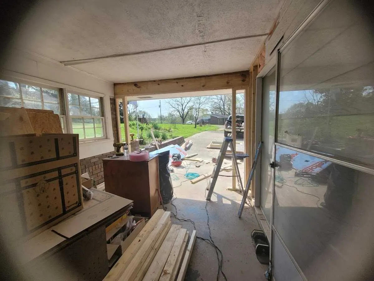 Air movers and dehumidifier for Drying & Dehumidification in Town 'n' Country